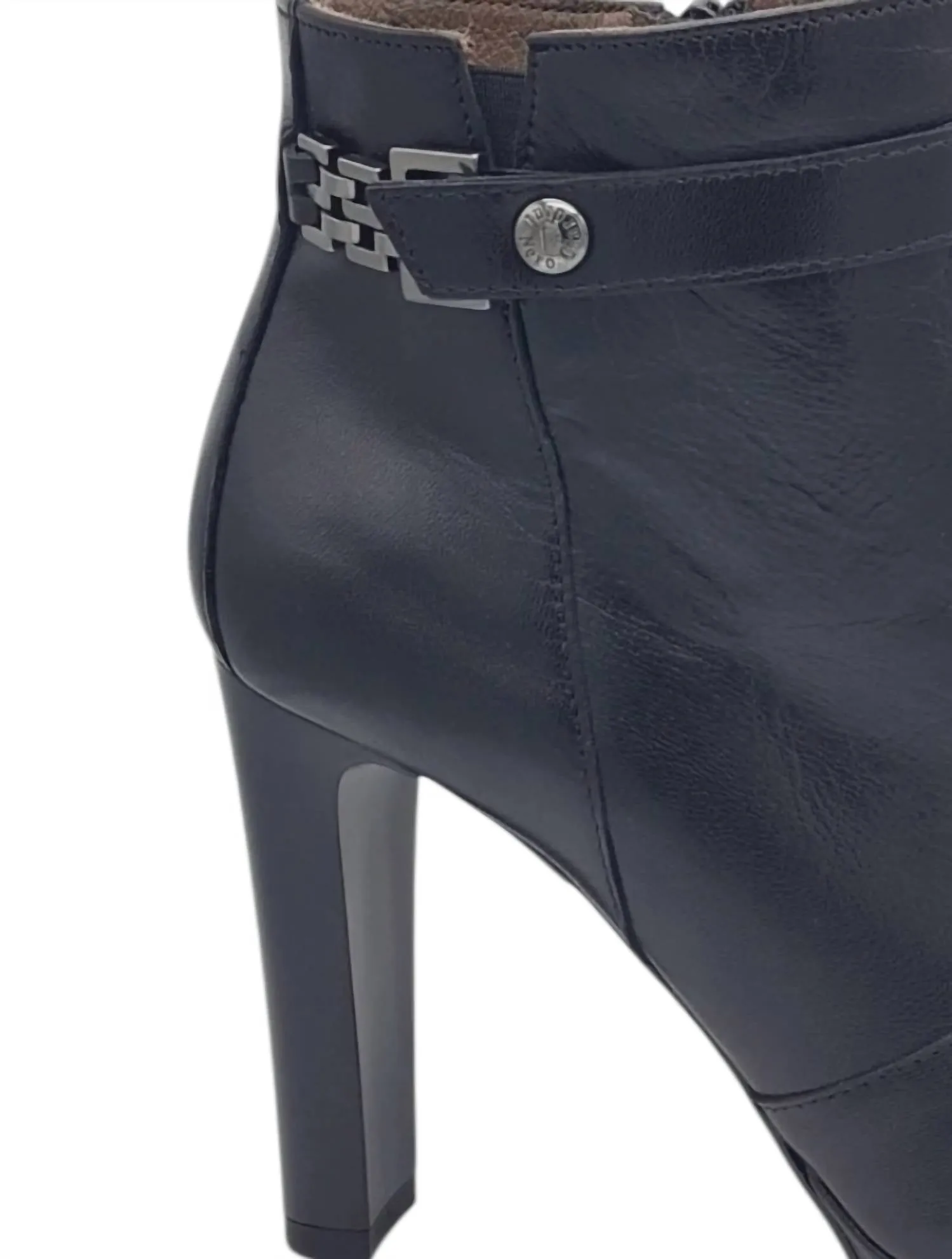 Women's Sonya Bootie In Black