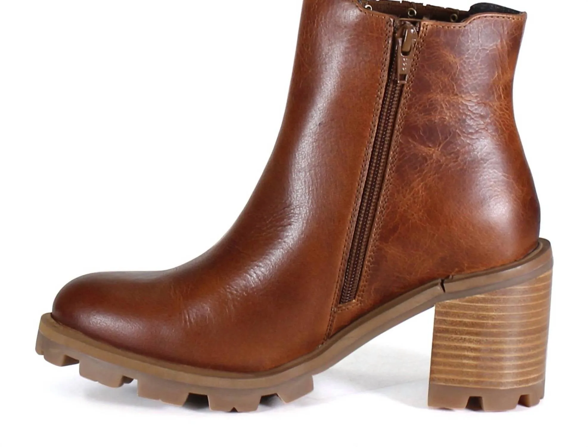 Women's Spice Berry Boots In Tan