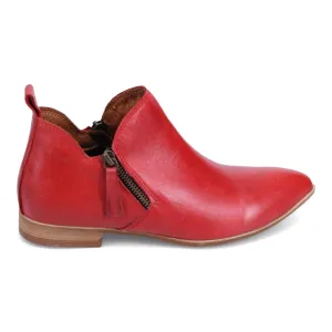 Women's Vale Fashion Boots In Red