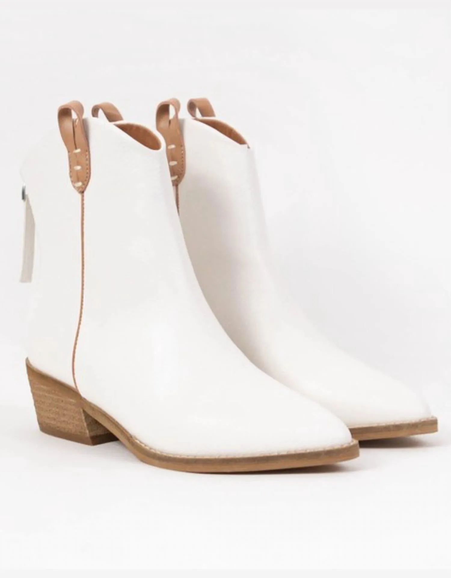 Women's Victoria Bootie In White