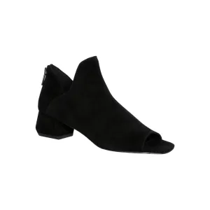Women's Vonn Ankle Boot In Black Kid Suede