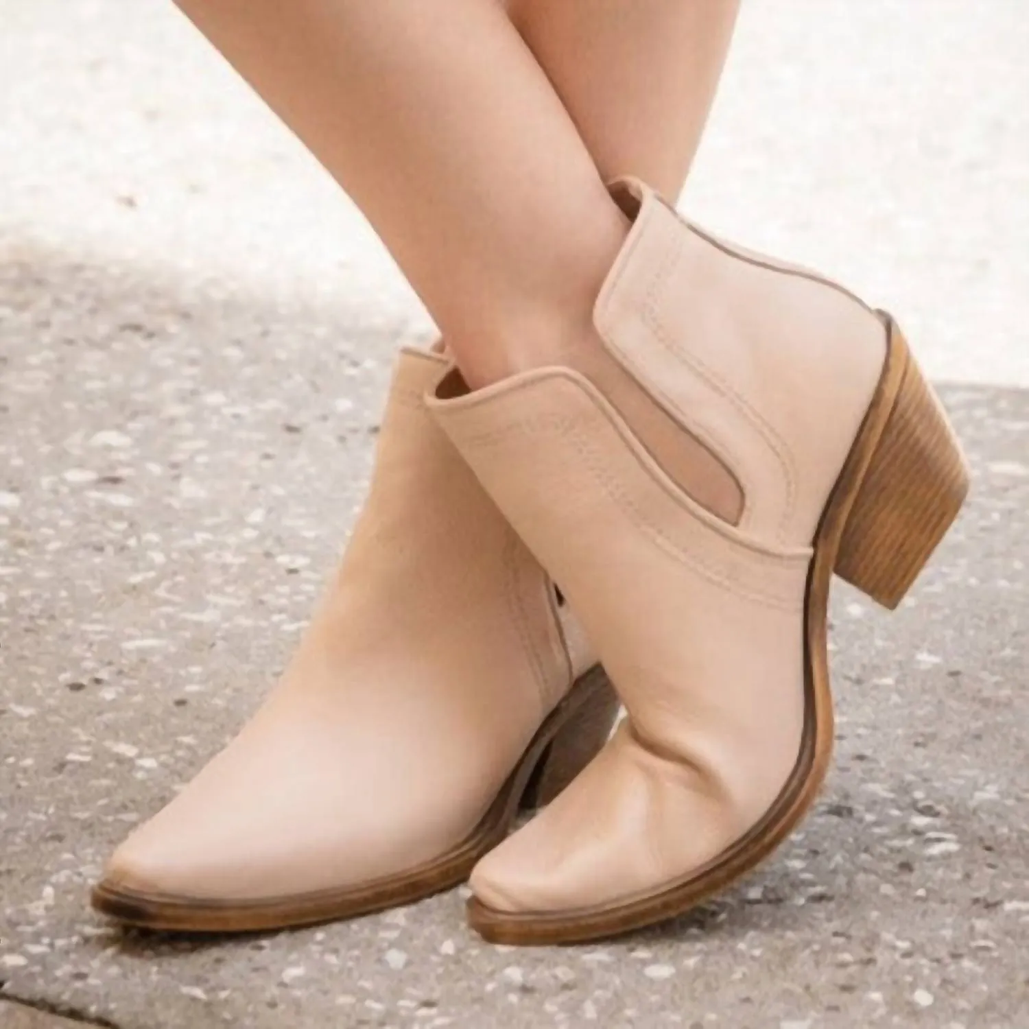 Women's West 2 Boots In Nude