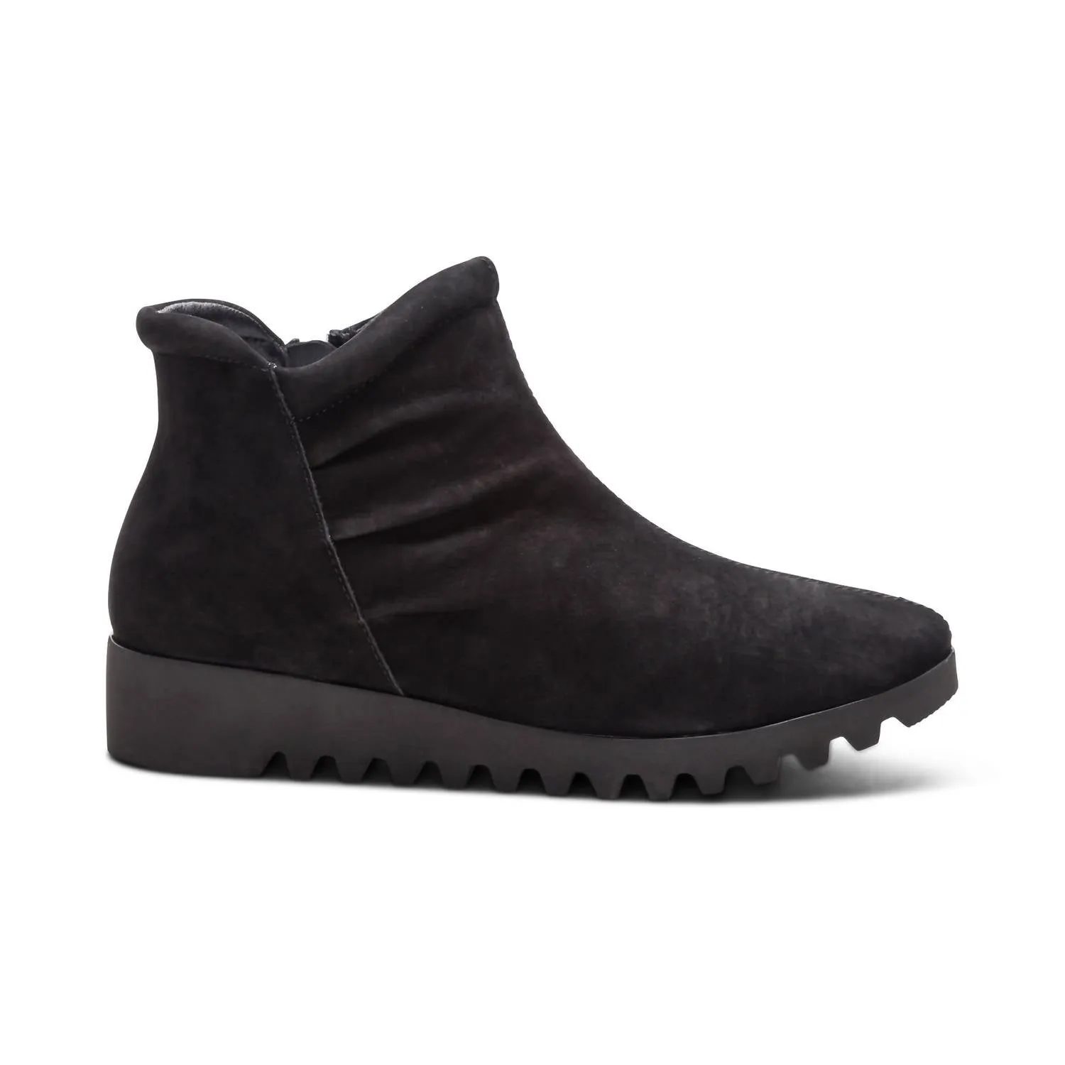 Women's Zoey Slip On Boot In Black