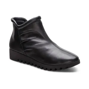 Women's Zoey Slip-On Boots In Black