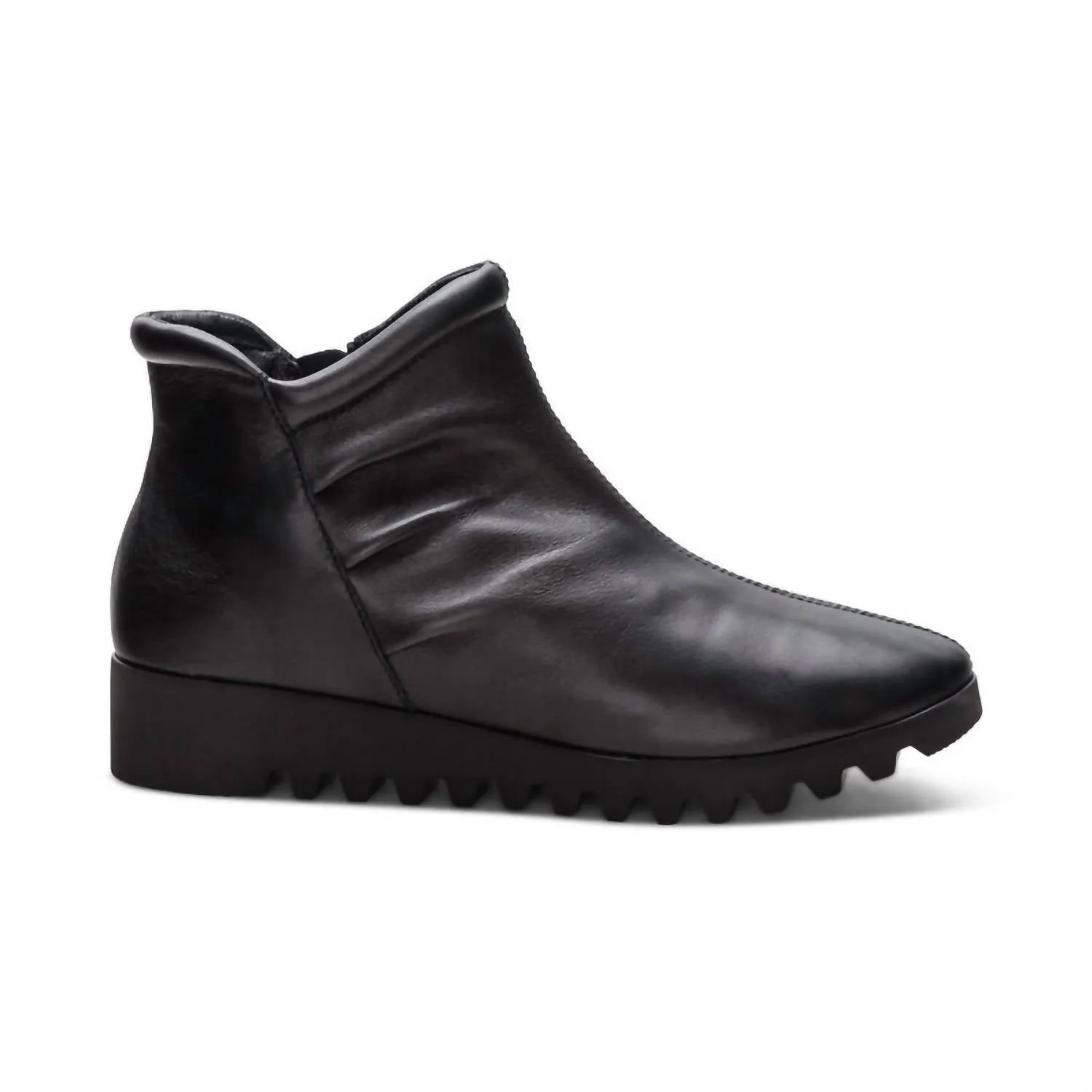 Women's Zoey Slip-On Boots In Black