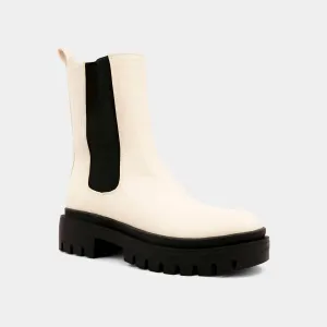 Yusnan Boots In Off White